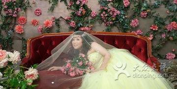 成人礼服小婚纱视频