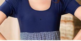 成人泳衣女遮手臂视频,遮手臂设计，展现独特魅力