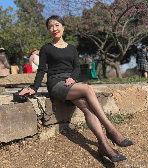 成人丝袜穿搭视频教程