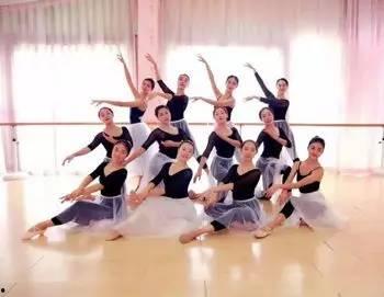 成人舞蹈布吉教学视频,跟随布吉舞蹈教学视频，舞动你的魅力人生  第1张