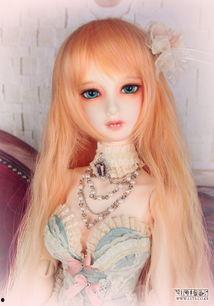 美女变成人偶模型视频,美女变人偶模型的奇幻蜕变之旅  第3张