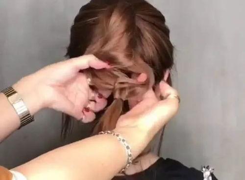 成人扎高马尾视频教程,视频教程带你变身时尚达人  第2张