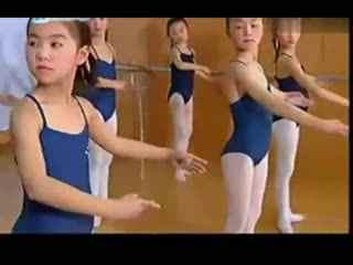 小鸟舞蹈成人舞蹈视频,小鸟舞蹈成人舞蹈视频魅力展现  第1张